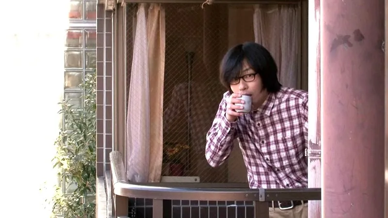 FANZAが提供している隣の人妻 覗く男(139d00619)のサンプル画像-7