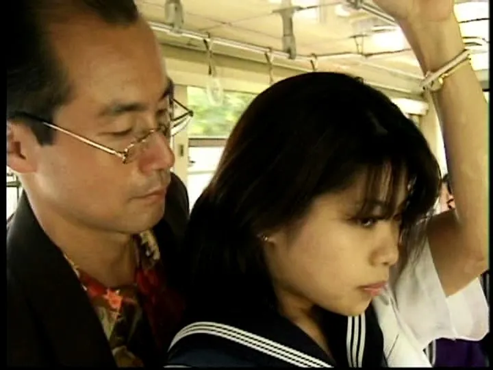 FANZAが提供している揺れる電車の女 誘う痴●特急!(144ccdv00084)のサンプル画像-18
