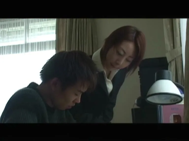 FANZAが提供している恋愛家庭教師 蜜まみれの唇(145dvs00037)のサンプル画像-4