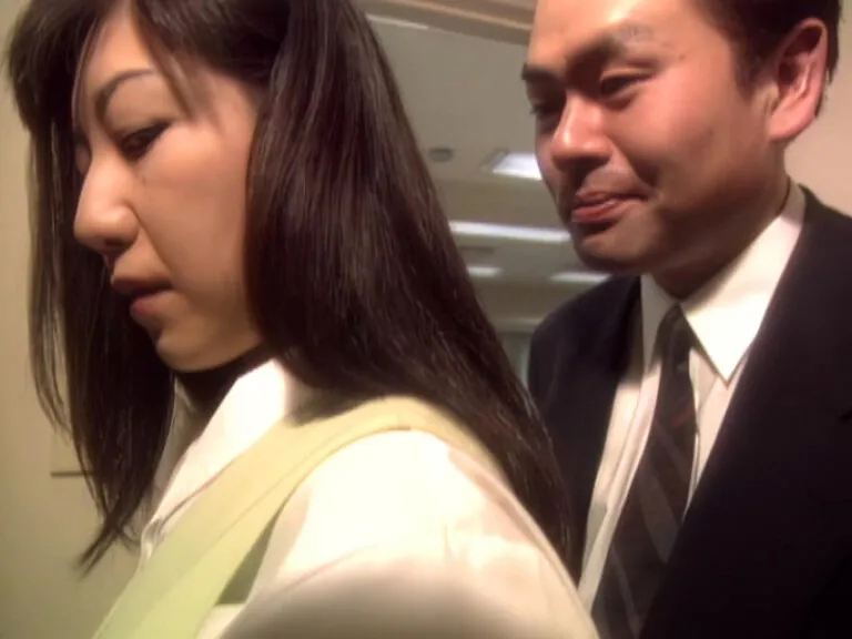 FANZAが提供している夫の知らない午後の若妻たち(145mn000012)のサンプル画像-2