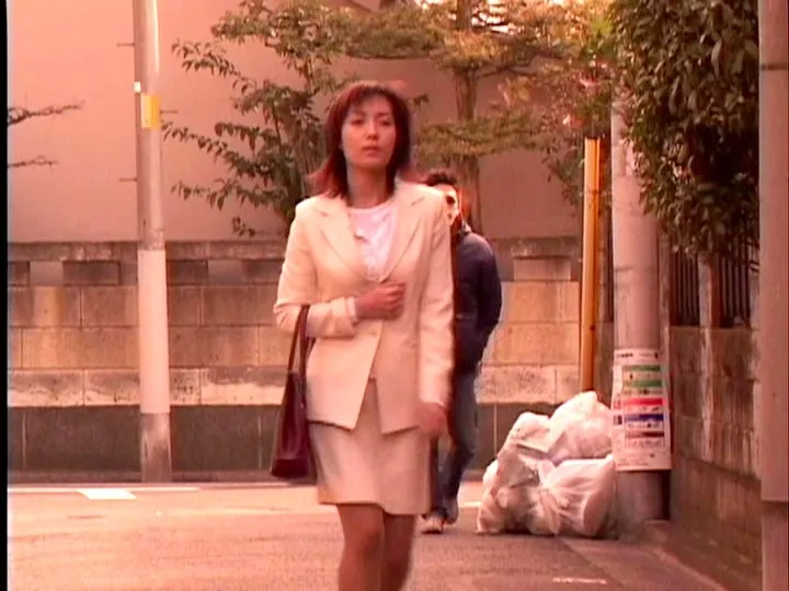 FANZAが提供している人妻猥褻事件簿 痴女の落とし穴(145mn00050)のサンプル画像-4