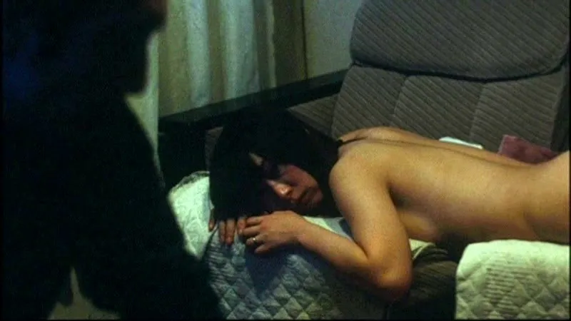 FANZAが提供している人妻エロ道中 激しく乗せて(174okuram00420)のサンプル画像-16