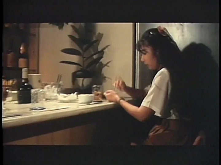 FANZAが提供している痴●電車 スリと女と痴●(174okuram00446)のサンプル画像-2