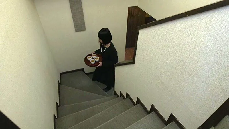 FANZAが提供している悶える義妹 遺影の前で抱いて(174okuram00569)のサンプル画像-15