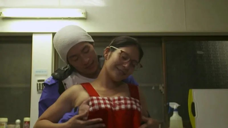 FANZAが提供している巨乳だらけ 渚の乳喧嘩(174okuram00580)のサンプル画像-2