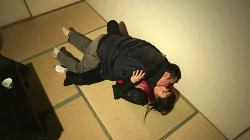 FANZAが提供している大阪お天気娘 半熟美尻コテ返し!(174okuram00598)のサンプル画像-10