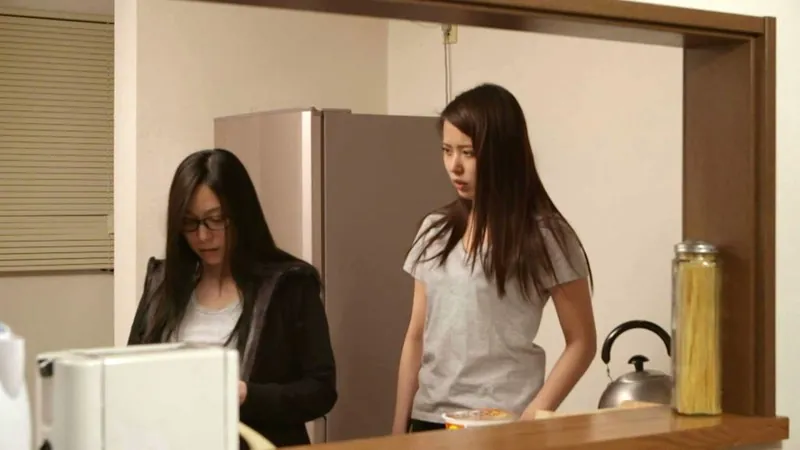 FANZAが提供している熟女ヴァージン 揉まれて港町(174okuram00604)のサンプル画像-1