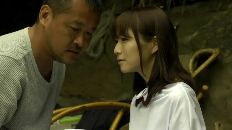 FANZAが提供している再会の浜辺 後悔と寝た女(174okuram00632)のサンプル画像-18