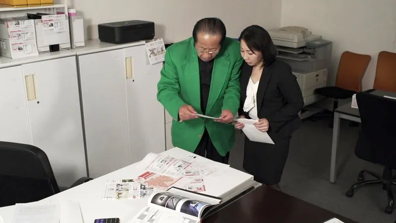 FANZAが提供している未亡人下宿?エピソード3 裏口も開いてます(174okuram00687)のサンプル画像-18