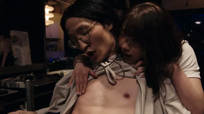 FANZAが提供しているブラとパンティ 変態がいっぱい(174okuram00731)のサンプル画像-15