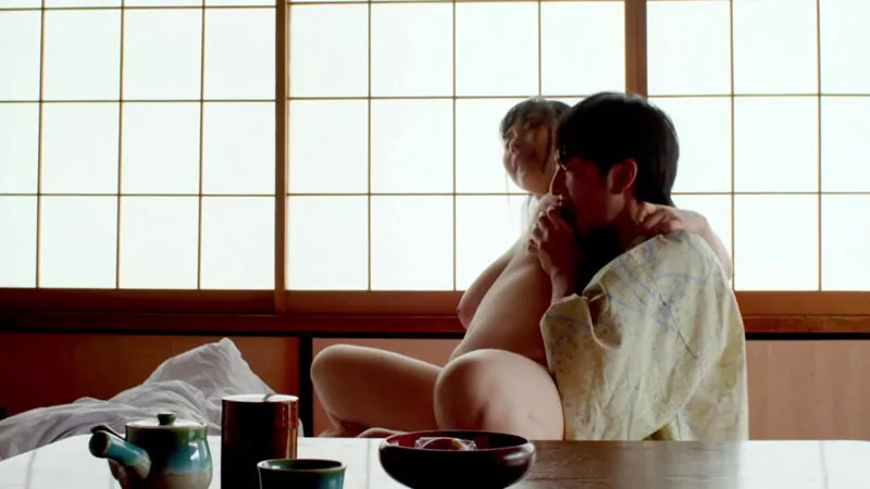 FANZAが提供している美乳若妻と巨乳女将 蕩けるお宿(174okuram00769)のサンプル画像-7