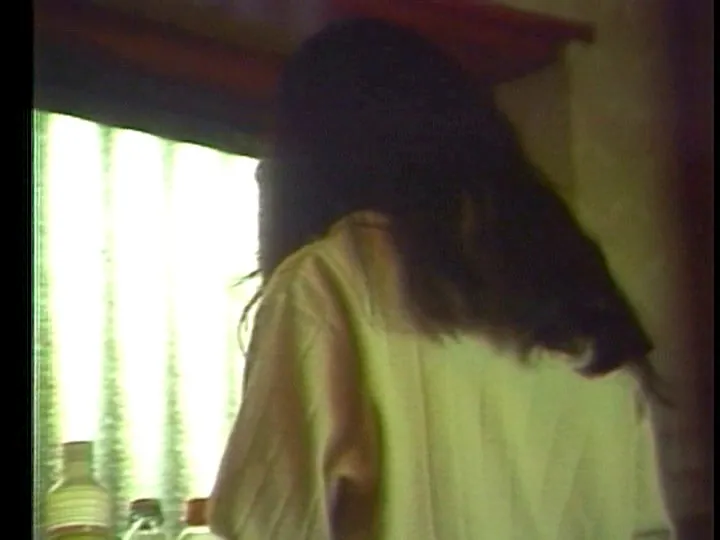 FANZAが提供している投稿族 2 女校生ビデオでエッチ(186p00036)のサンプル画像-1