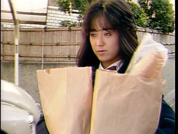 FANZAが提供している耳たぶまで熱く染めて 倉田ひろみ(186p00038)のサンプル画像-3