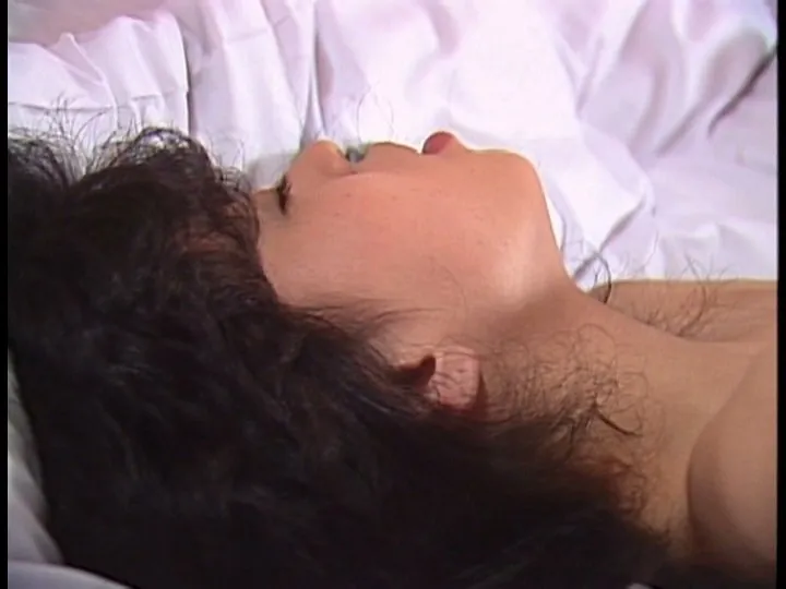FANZAが提供している喉元まで突き上げて 堀河麻里(186y00033)のサンプル画像-8