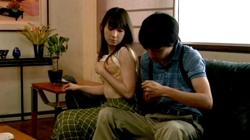 FANZAが提供している兄嫁 盗まれた蜜戯(403jdxo56662)のサンプル画像-9