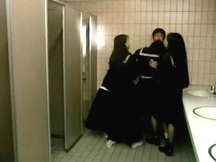 FANZAが提供しているスケバン女教師(403pink00105)のサンプル画像-2