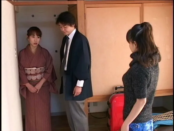 FANZAが提供している欲情 湯けむり旅館~美人女将がご奉仕します~(414moon00001)のサンプル画像-2