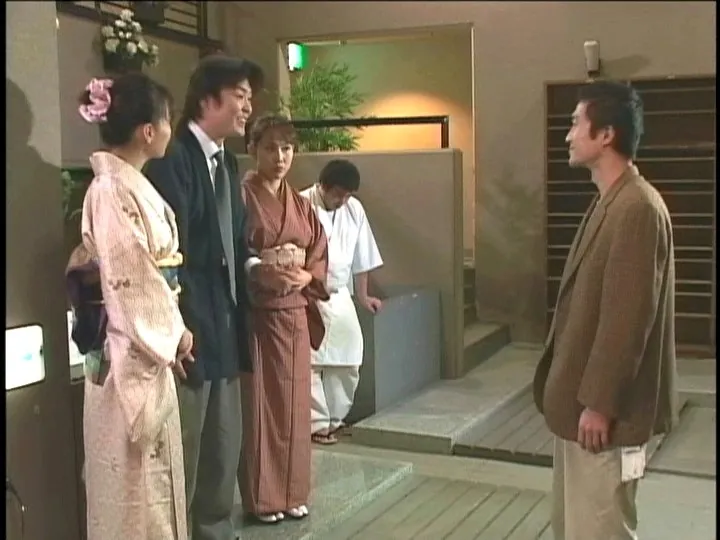 FANZAが提供している欲情 湯けむり旅館~美人女将がご奉仕します~(414moon00001)のサンプル画像-5