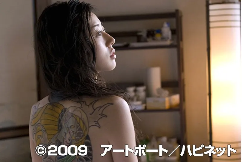FANZAが提供している刺青 背負う女(5277sisei00003)のサンプル画像-1
