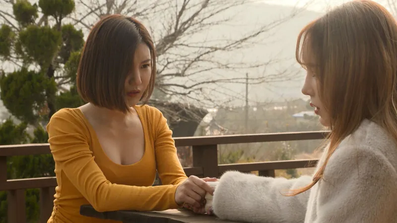 FANZAが提供している欲望の棲家 妖艶継母と美人家庭教師(5421ksd00045)のサンプル画像-10