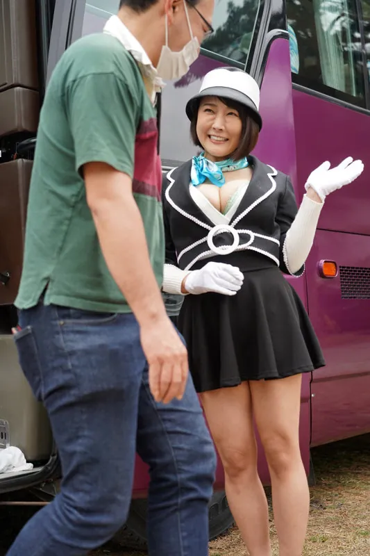 FANZAが提供しているバスガイドありさ(5699rubyr00110)のサンプル画像-7