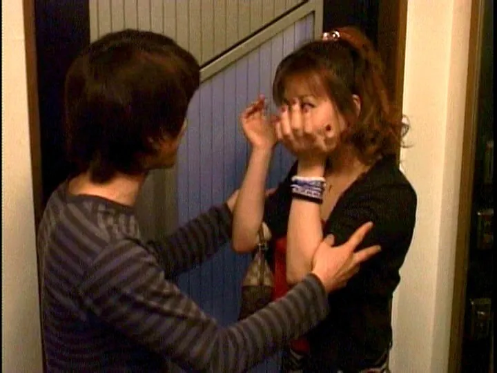 FANZAが提供している家庭教師のお姉様2(h_062lip00063)のサンプル画像-1
