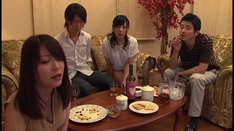 FANZAが提供している三十路人妻の性 奥まで突かれて乱れちゃいました。(h_082cr00046)のサンプル画像-12