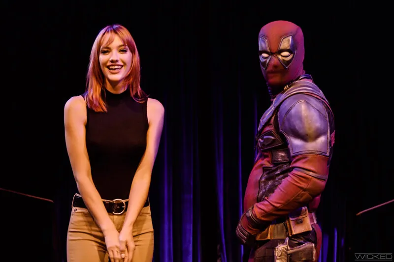 FANZAが提供しているデッド・ピュール＆オッパイダーマン(h_109bob00201)のサンプル画像-1