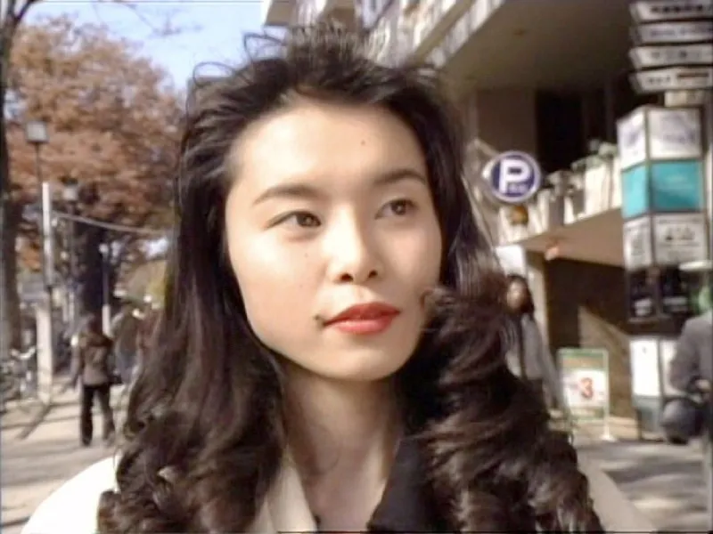 FANZAが提供している人妻の性 OLよりもっとHな奥さん(h_1128celworld00001)のサンプル画像-1