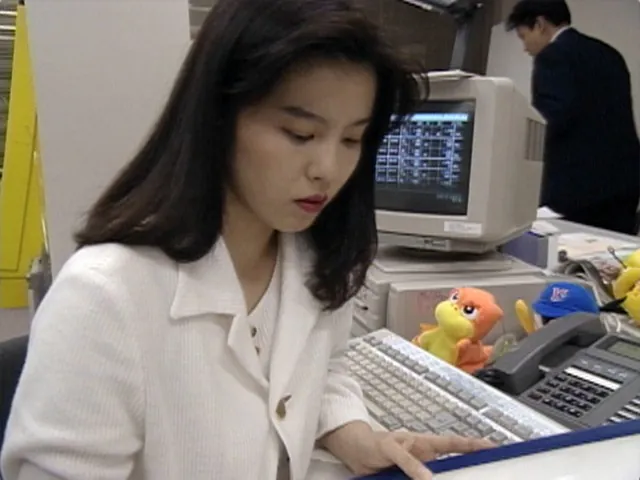 FANZAが提供しているOLの性 2 わたしをチンして料理して(h_1128celworld00012)のサンプル画像-6