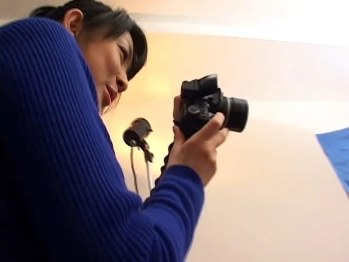 FANZAが提供している淫乱熟女 後家の恥態遊戯 ～情事の写真履歴書～(h_196jpdvd00032)のサンプル画像-9