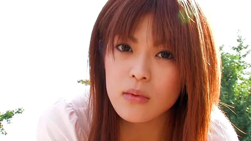 FANZAが提供している小西那奈のFカップに煩悩直撃！愛と恍惚の初体験(h_198cnpd00009r18)のサンプル画像-1
