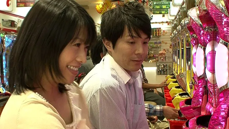 FANZAが提供している範田紗々のタマは私が独り占め！！ 貪欲淫乱OLの激情型SEX 最強OLパチンカー珠美(h_198cnpd00049r18)のサンプル画像-20