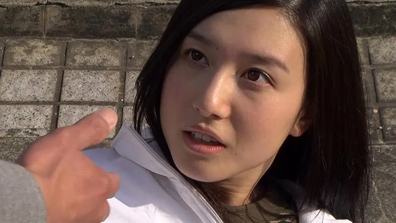 FANZAが提供している古川いおりのスレンダー着物美女の濡れそぼる秘密の花園(h_198cnpd00059r18)のサンプル画像-1