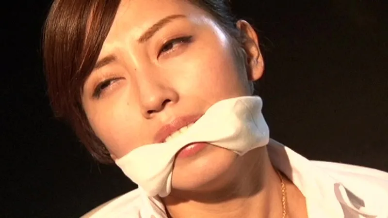 FANZAが提供している横山美雪のクールビューティーお姉さんのよがりイキ乱れる真夜中の顔(h_198need00035r18)のサンプル画像-15