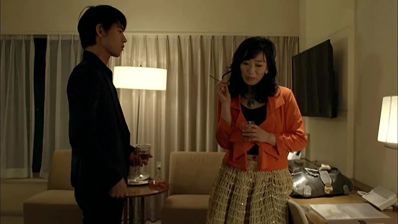 FANZAが提供している神咲詩織の女の金と魂をしゃぶり尽くす犬ども(h_198need00066)のサンプル画像-5