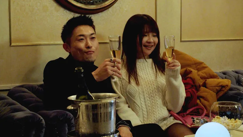 FANZAが提供している石原めると三尾めぐの夜王の寵愛を貪る女たちの壮絶SEXナイト(h_198need00098r18)のサンプル画像-8