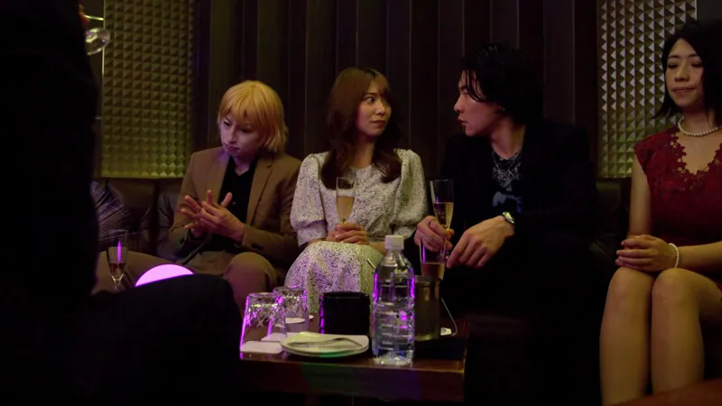 FANZAが提供している山岸逢花の凄テクホストの誘惑SEXにイキ狂う女たち(h_198need00100r18)のサンプル画像-6