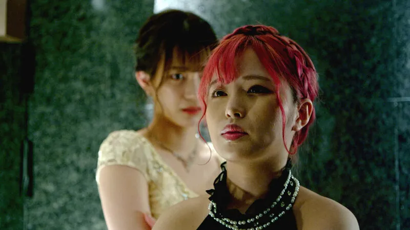 FANZAが提供している美谷朱里と椿りかのホストの凄テクで絶頂天国にイく美女たち(h_198need00102r18)のサンプル画像-9