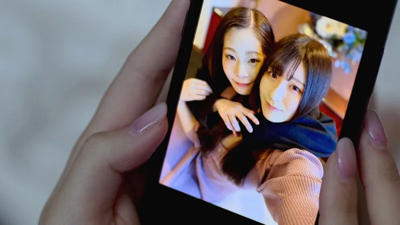 FANZAが提供している辻さくらと結城りののホストに惚れ込んで堕ちた女たちの貪欲SEX(h_198need00103r18)のサンプル画像-8