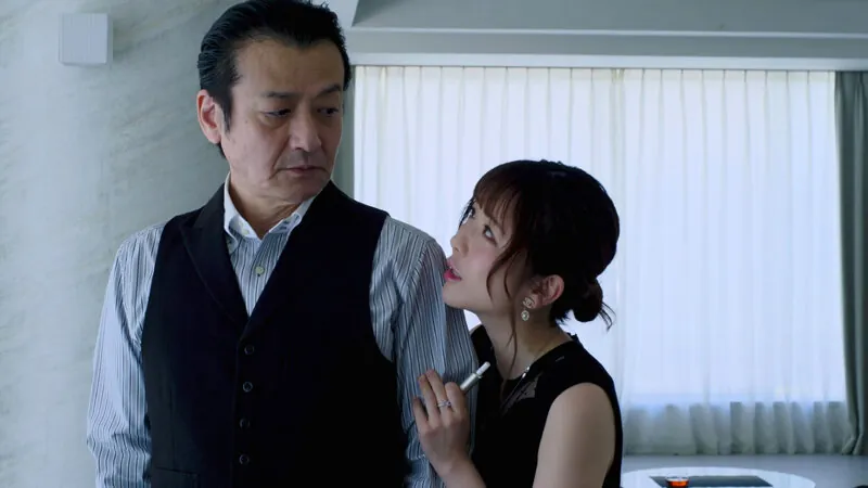 FANZAが提供している美谷朱里と七瀬アリスのネオンが照らす淫靡な裸体と肉欲の罠(h_198need00106r18)のサンプル画像-5