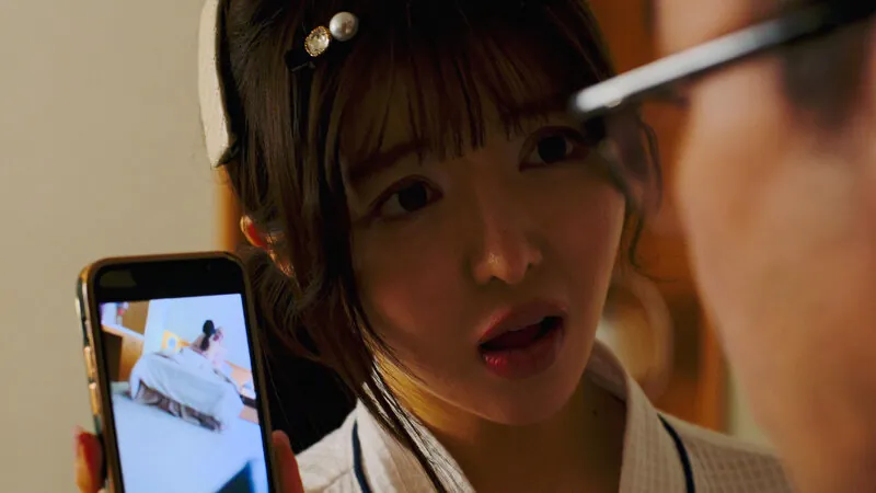 FANZAが提供している八木奈々と善場まみ（茉城まみ）のネオン街の快楽の奴●となるセクシーキャバ嬢たち(h_198need00108r18)のサンプル画像-12