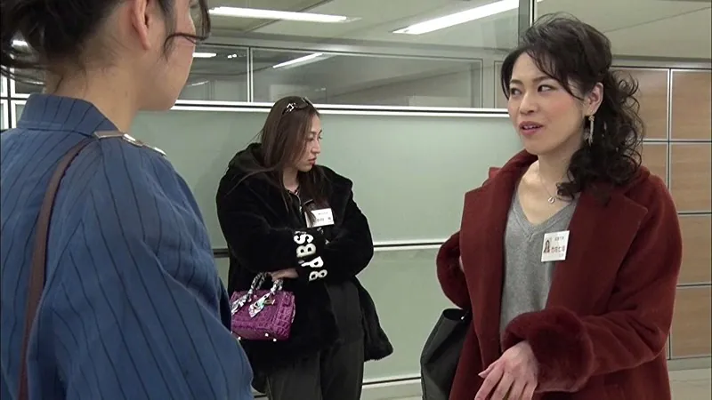 FANZAが提供している湊莉久の肉感燃える女の官能勝負(h_198next00014)のサンプル画像-2
