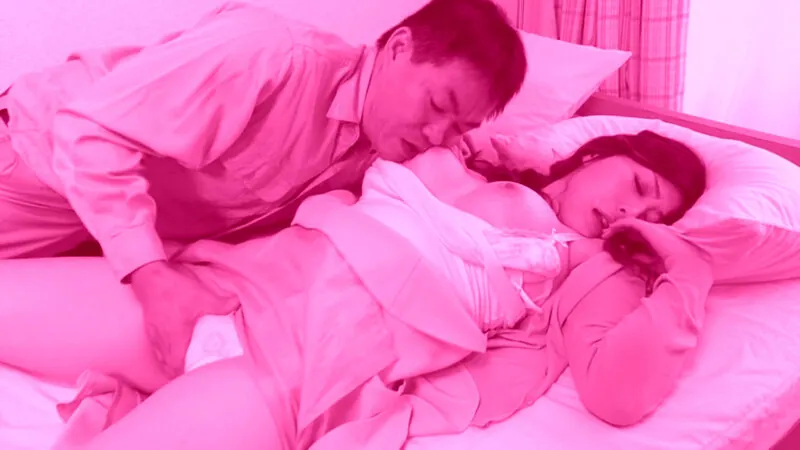 FANZAが提供している宅配エロ妻とスケベ姉妹に団地妻たち~欲望のナメあい~(h_203pur00324)のサンプル画像-16