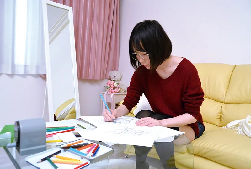 FANZAが提供している義理の妹はエロ漫画家(h_254rkie00033)のサンプル画像-8