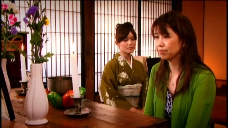 FANZAが提供している熟女義母義姉旅館 二人の女将がご奉仕します(h_302plip00014)のサンプル画像-4