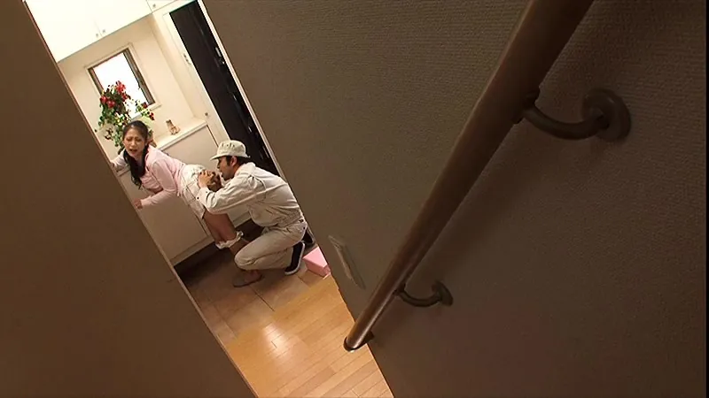 FANZAが提供している美熟女姉妹スワッピング 貞淑な姉と淫乱な妹(h_363gmon00009)のサンプル画像-3