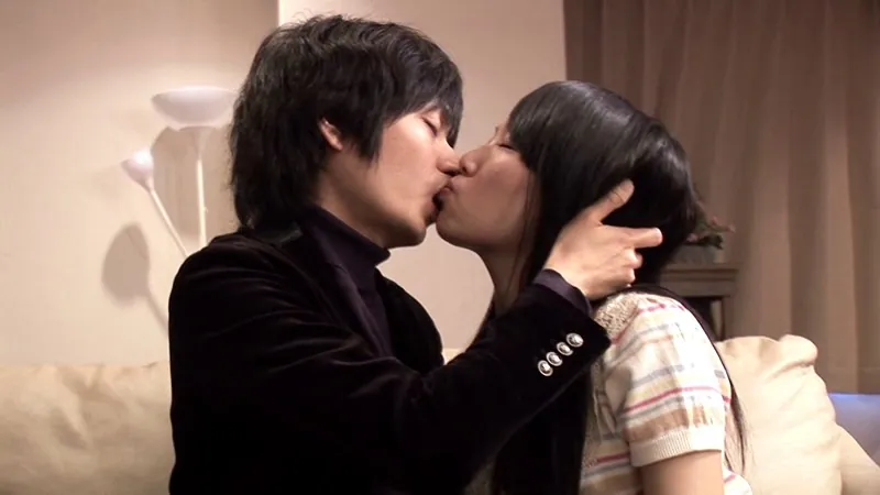 FANZAが提供している姉と同棲中の彼氏がカッコ良くて、姉が居ぬ間に…(h_590rt00004)のサンプル画像-5