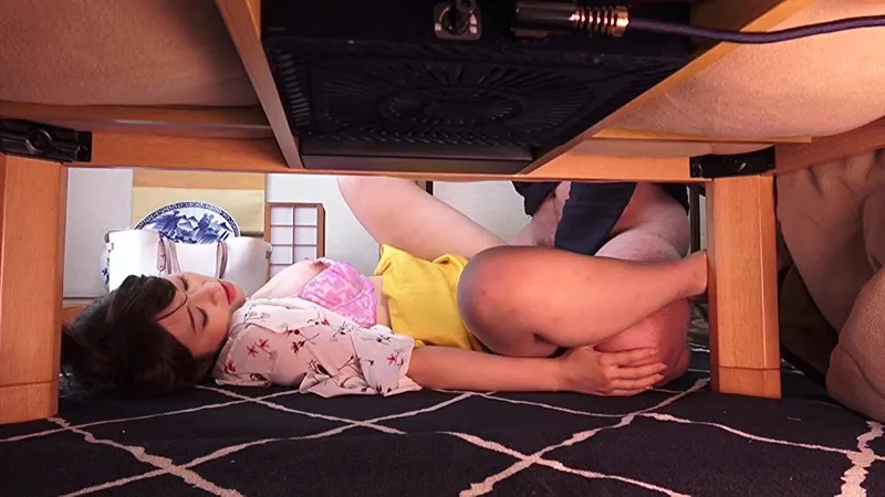 FANZAが提供している義母との秘密の関係 生肌の色気に誘われて… 第二話(h_721pcr00064)のサンプル画像-13
