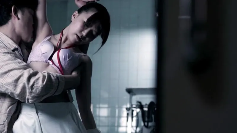 FANZAが提供している人妻看護師たちの日常夜勤 昼間隠していた性欲… 第四話(h_721pcr00087)のサンプル画像-7